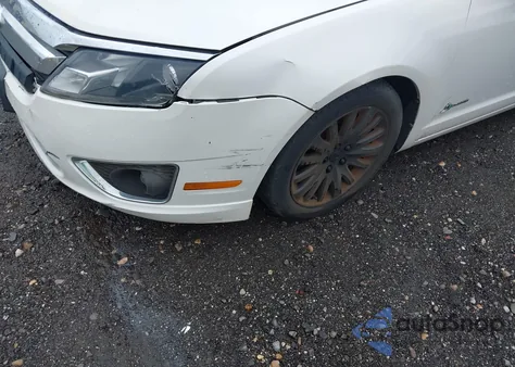 2010 Ford Fusion Hybrid z USA, uszkodzony, nr VIN 3FADP0L30AR295336